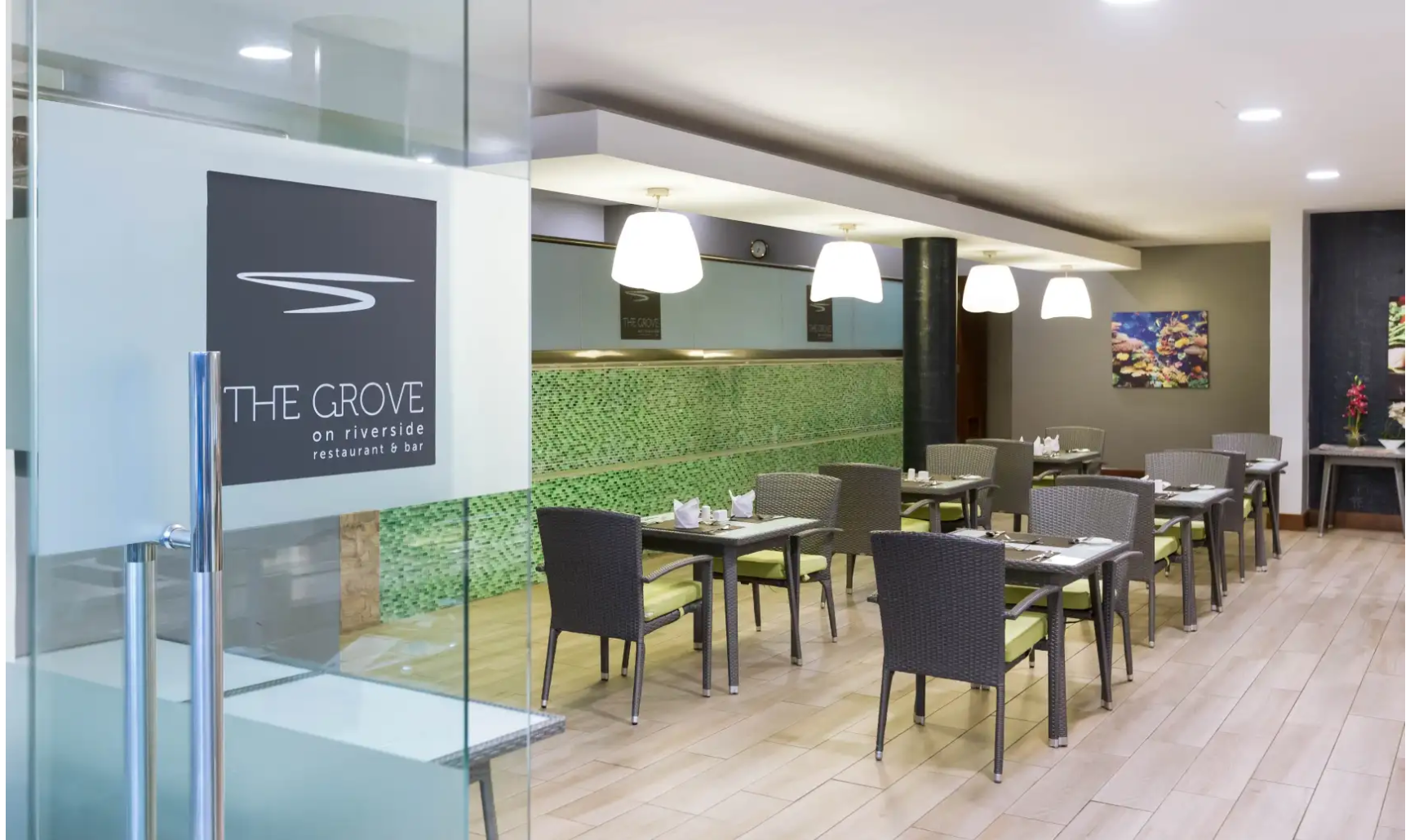 the-grove-rooftop-dining